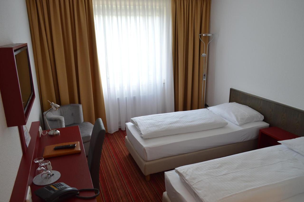 Hotel Astra Дюссельдорф Экстерьер фото