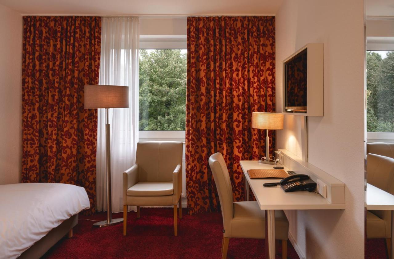 Hotel Astra Дюссельдорф Экстерьер фото