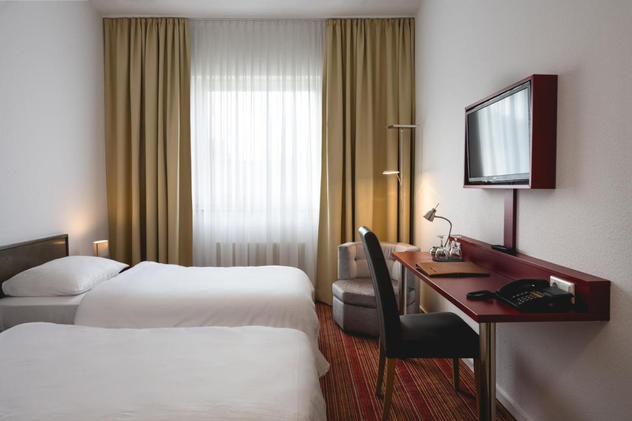 Hotel Astra Дюссельдорф Экстерьер фото