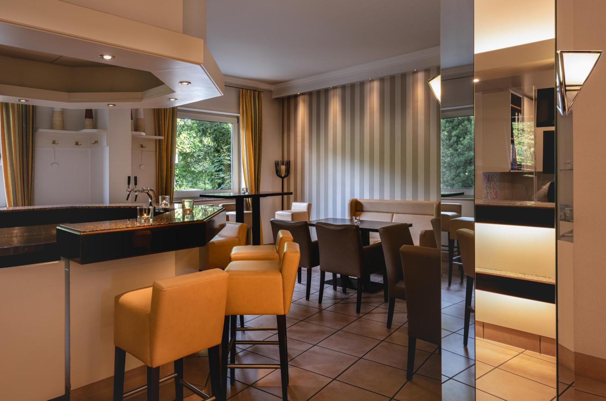 Hotel Astra Дюссельдорф Экстерьер фото