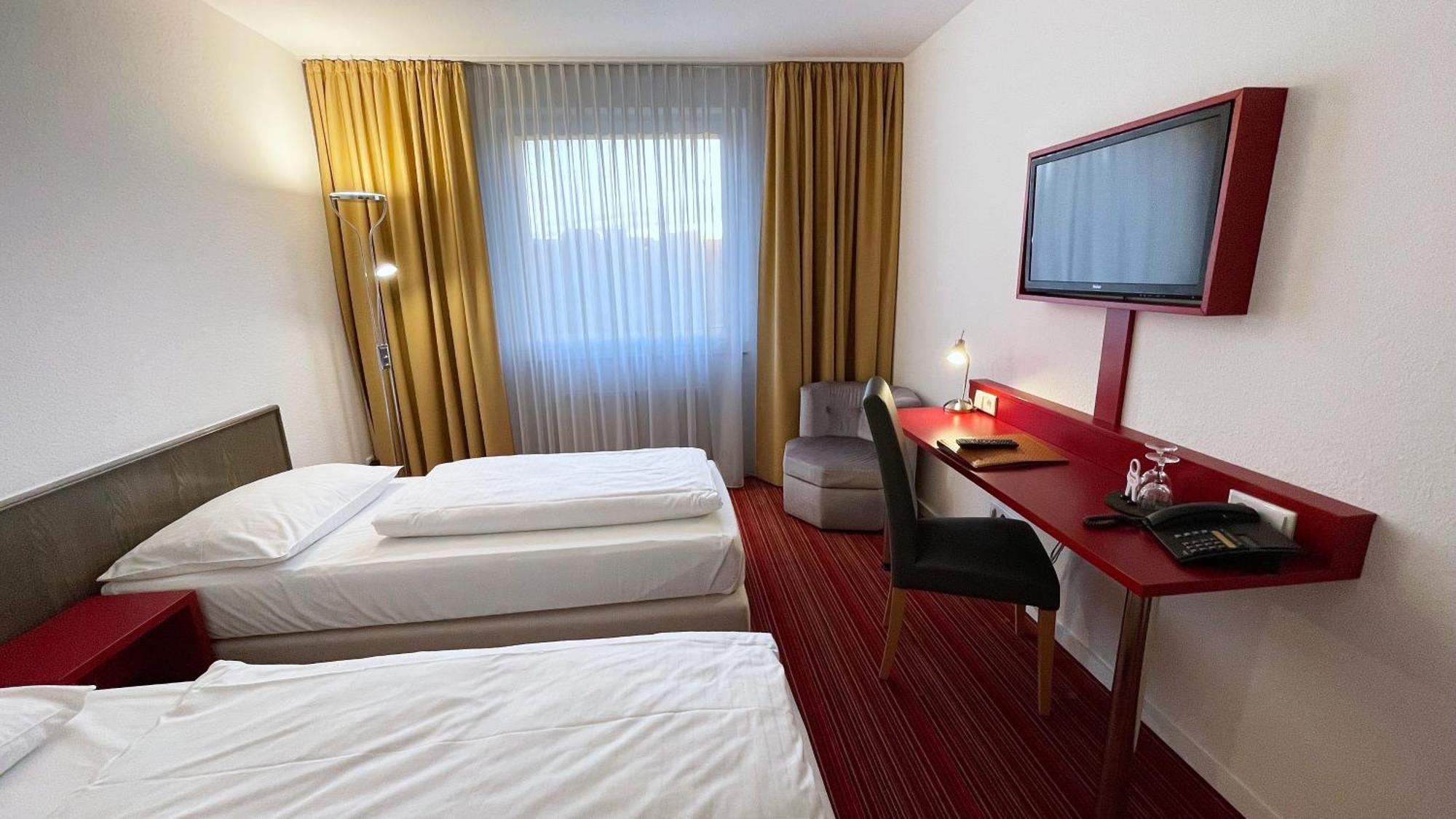 Hotel Astra Дюссельдорф Экстерьер фото